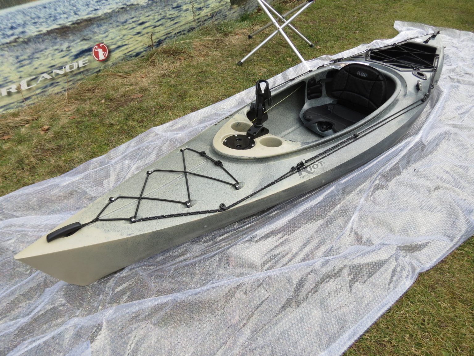 Quest 10 HV Angler Riot Kayaks Paddel Store