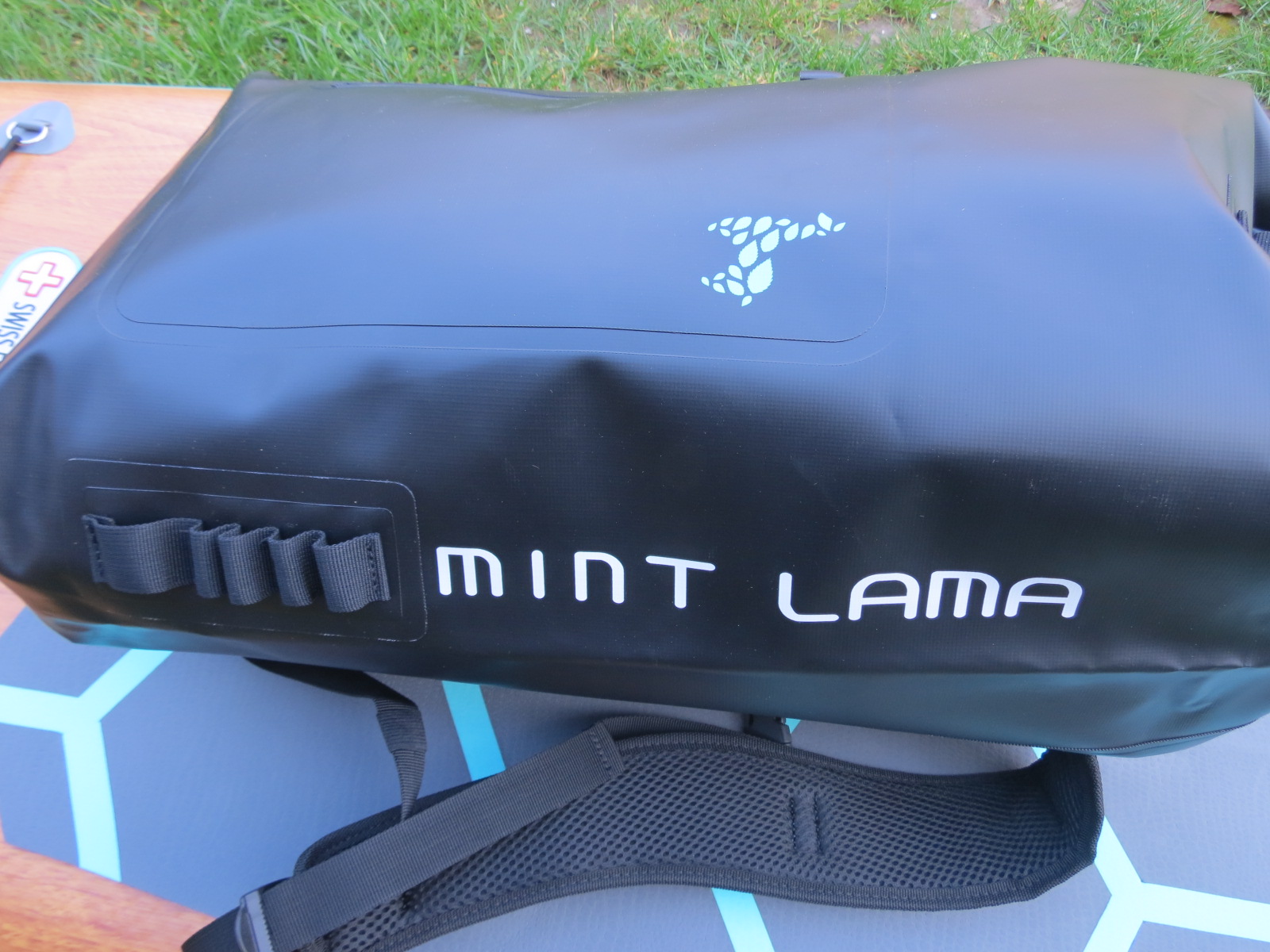 HEAVY DUTY, Wasserdichter Packsack SUP Rucksack DRY BAG - Mint Lama – Bild 4