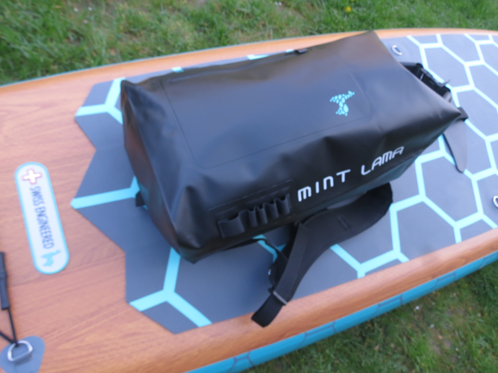 HEAVY DUTY, Wasserdichter Packsack SUP Rucksack DRY BAG - Mint Lama – Bild 5