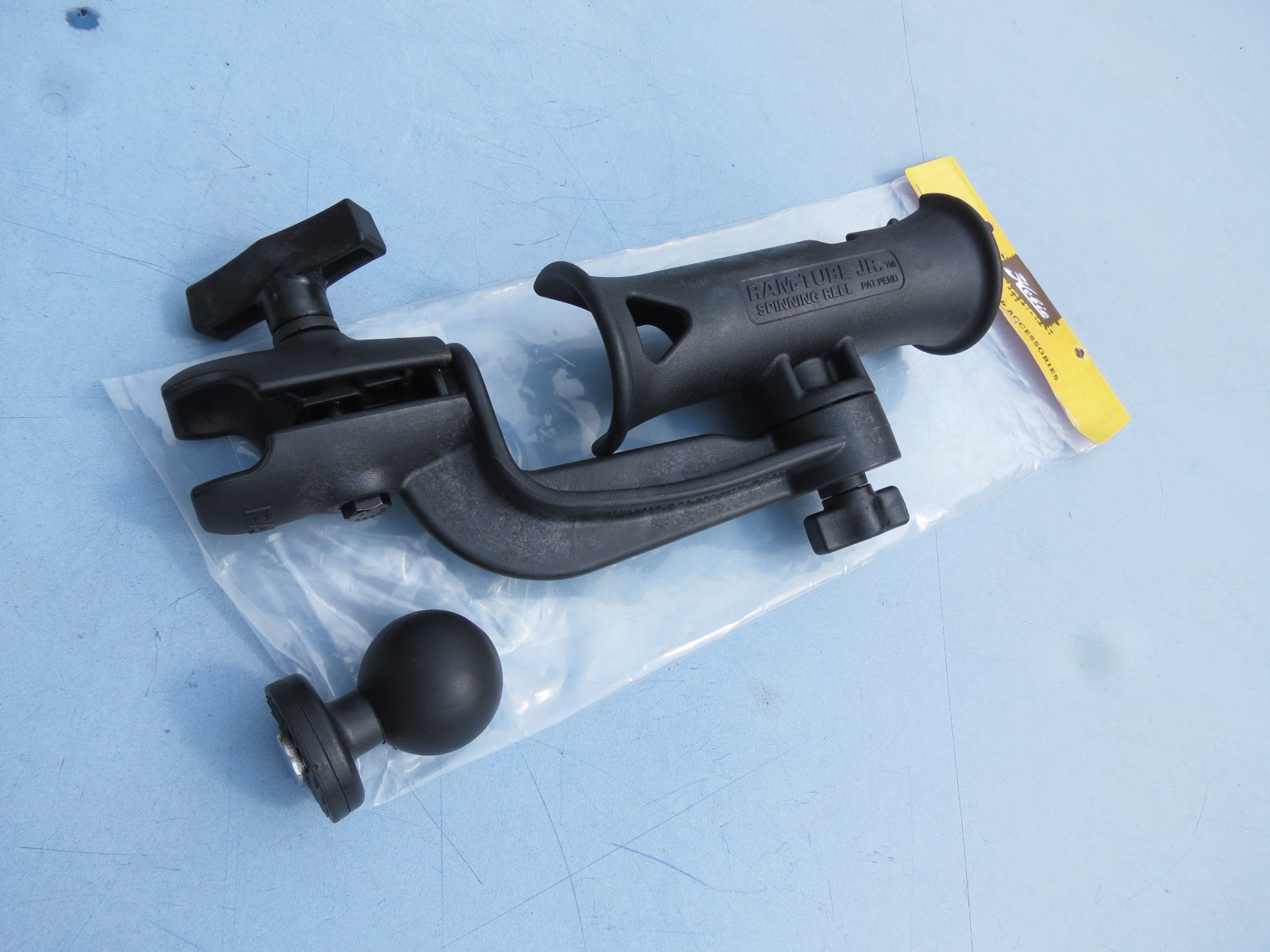RAM Tube JR Rutenhalter inkl. 1/2" Zoll Track Ball - Hobie Kaykas