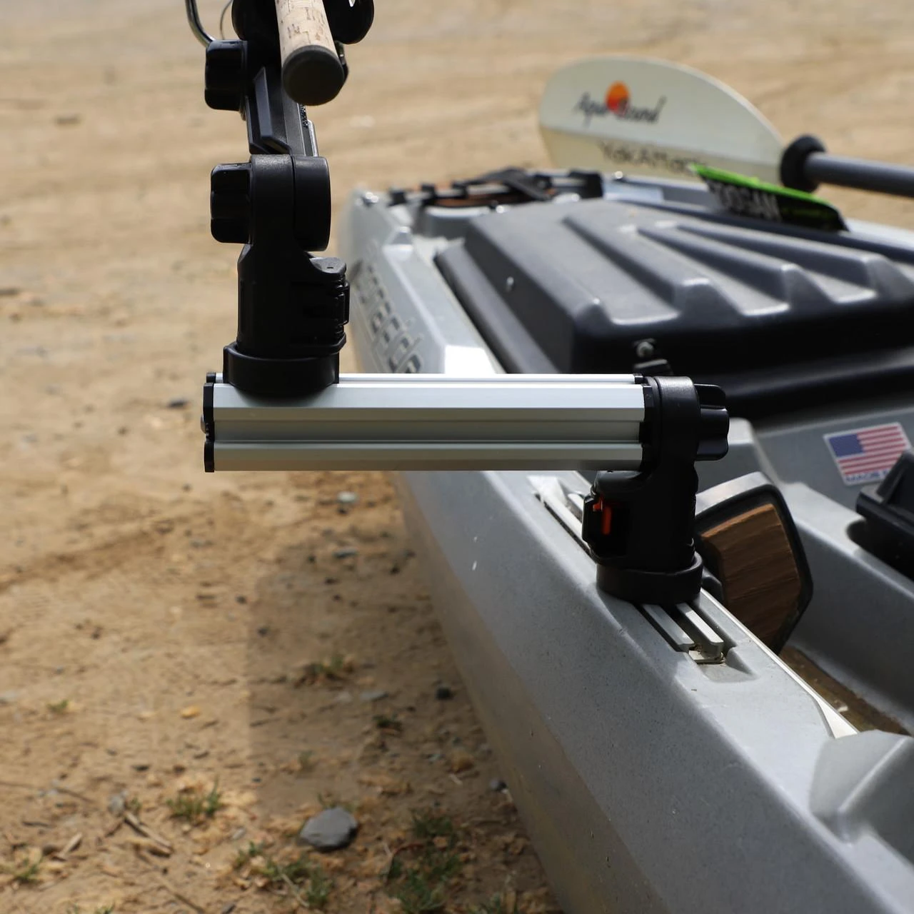 8" SwingArm Revolver with LockNLoad™ Mounting System - YakAttack – Bild 2