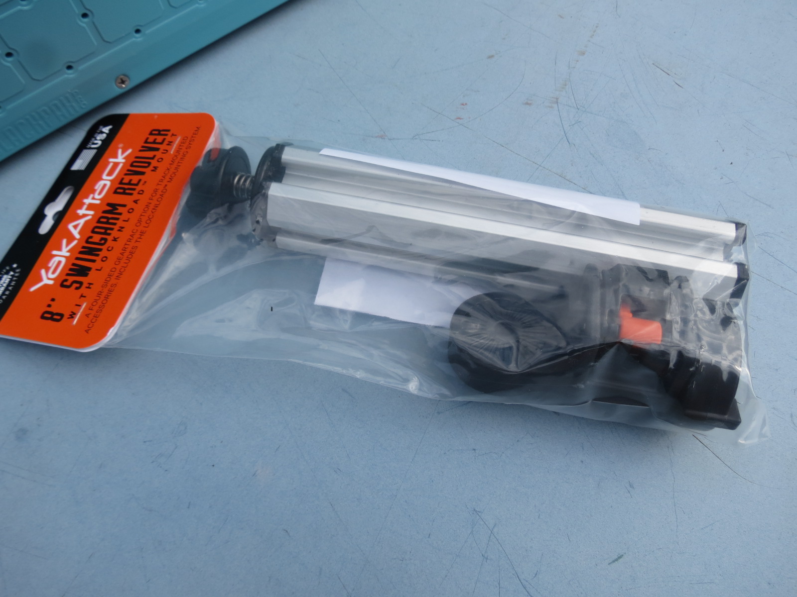 8" SwingArm Revolver with LockNLoad™ Mounting System - YakAttack – Bild 3